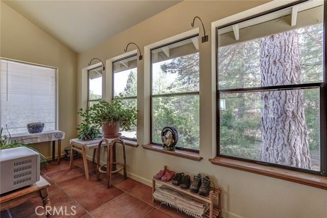 10025 Burley Dr, Weed, CA | . Photo 18 of 59