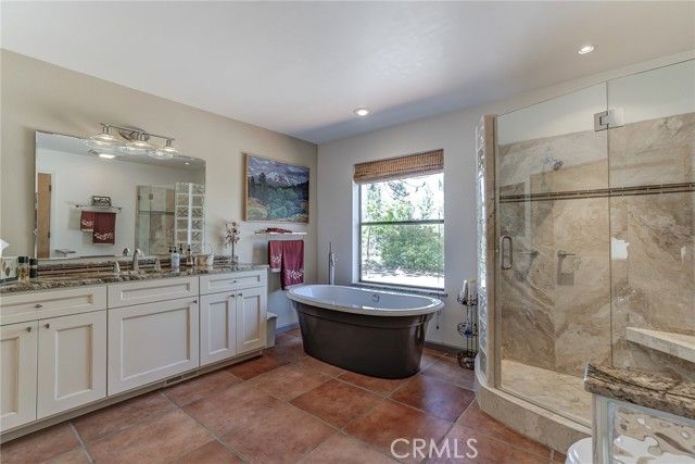 10025 Burley Dr, Weed, CA | . Photo 21 of 59