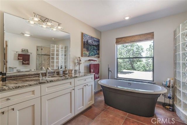 10025 Burley Dr, Weed, CA | . Photo 22 of 59
