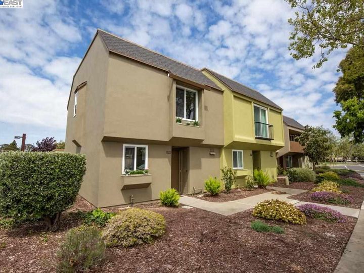 1009 Verdemar Dr, Alameda, CA, 94502 Townhouse. Photo 1 of 23