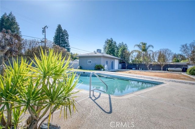 10293 Rolling Hills Dr, Madera, CA | . Photo 16 of 52