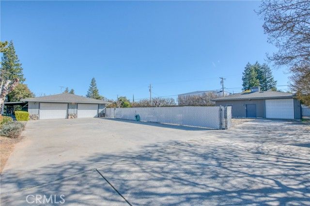 10293 Rolling Hills Dr, Madera, CA | . Photo 4 of 52