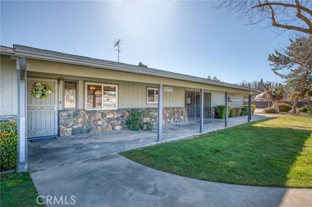 10293 Rolling Hills Dr, Madera, CA | . Photo 7 of 52