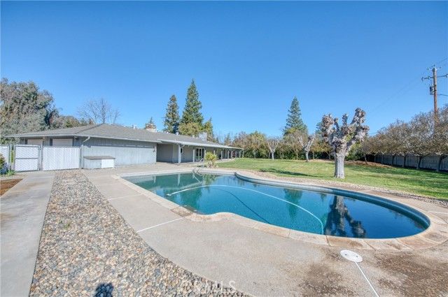 10293 Rolling Hills Dr, Madera, CA | . Photo 8 of 52
