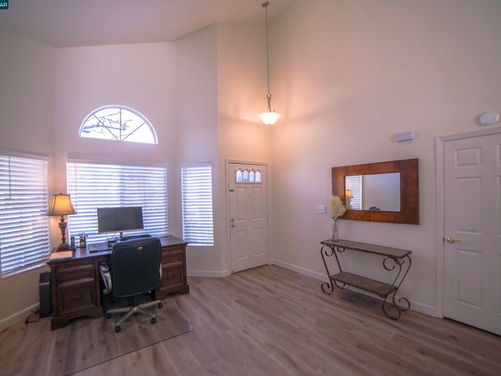 1062 Green Point Ct, Concord, CA | Live Oak. Photo 3 of 29