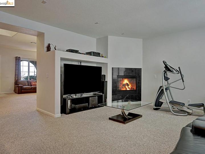120 Oakpoint Ct, Bay Point, CA | Oakhills. Photo 8 of 28