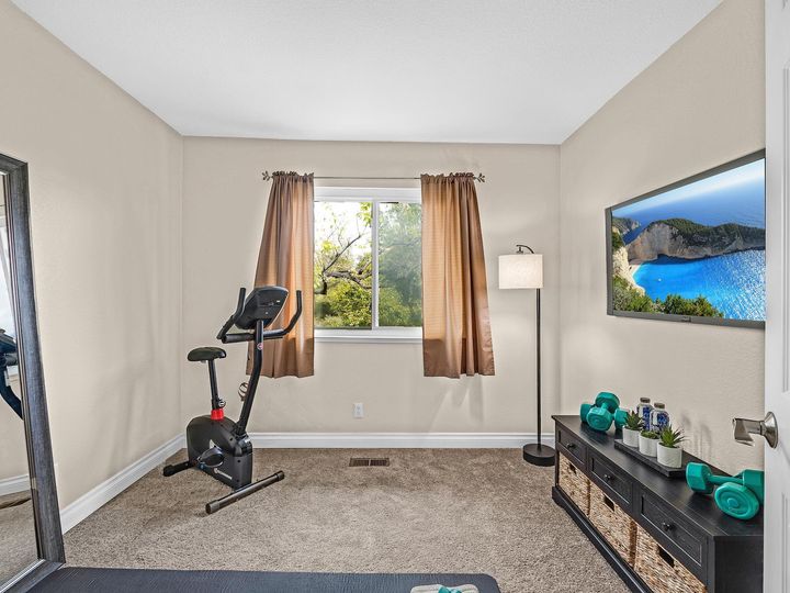1251 Spring Valley Cmn, Livermore, CA, 94551 Townhouse. Photo 19 of 25