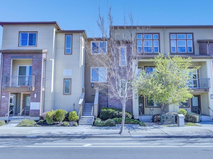 1318 N Capitol Ave #6, San Jose, CA, 95132 Townhouse. Photo 1 of 44