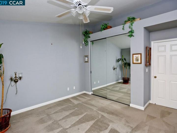 1367 Shell Ln, Clayton, CA, 94517 Townhouse. Photo 16 of 32