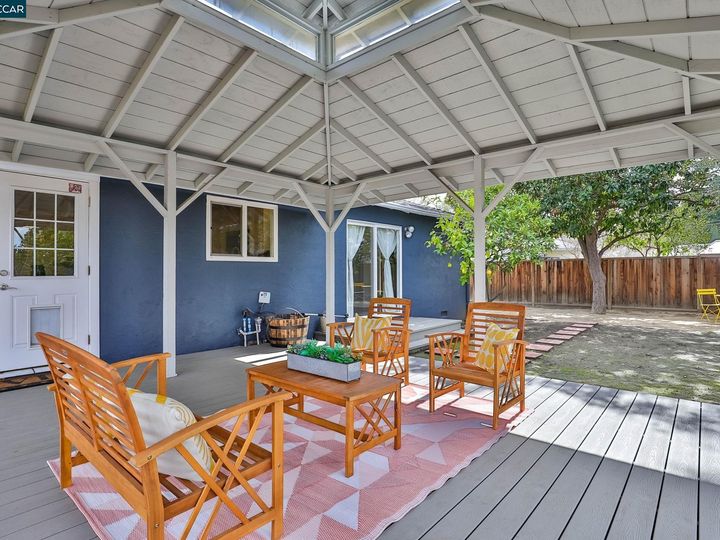 1412 Delaware Dr, Concord, CA | Clayton Highland. Photo 18 of 39