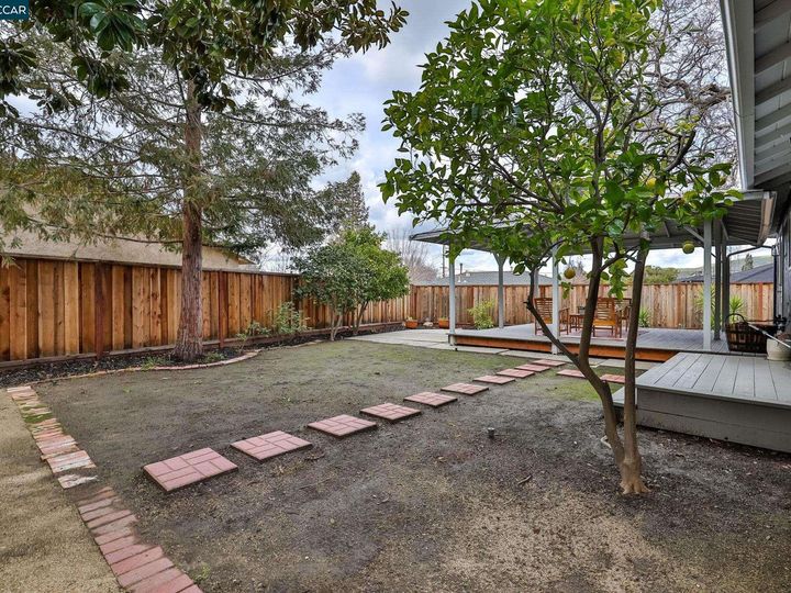 1412 Delaware Dr, Concord, CA | Clayton Highland. Photo 23 of 39