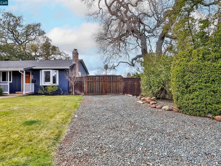 1412 Delaware Dr, Concord, CA | Clayton Highland. Photo 25 of 39