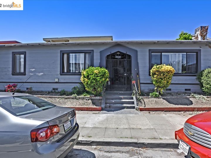 1521 Mitchell St, Oakland, CA | Fruitvale. Photo 1 of 35