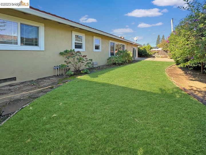 1525 American Beauty Dr, Concord, CA | Rose Glen. Photo 25 of 29
