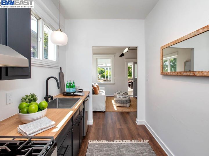 1561 5th St, Alameda, CA | West End. Photo 20 of 56