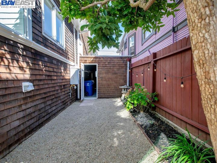 1561 5th St, Alameda, CA | West End. Photo 44 of 56