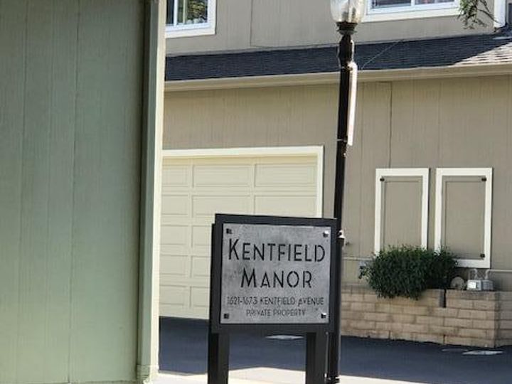 1653 Kentfield Ave, Redwood City, CA, 94061 Townhouse. Photo 24 of 25