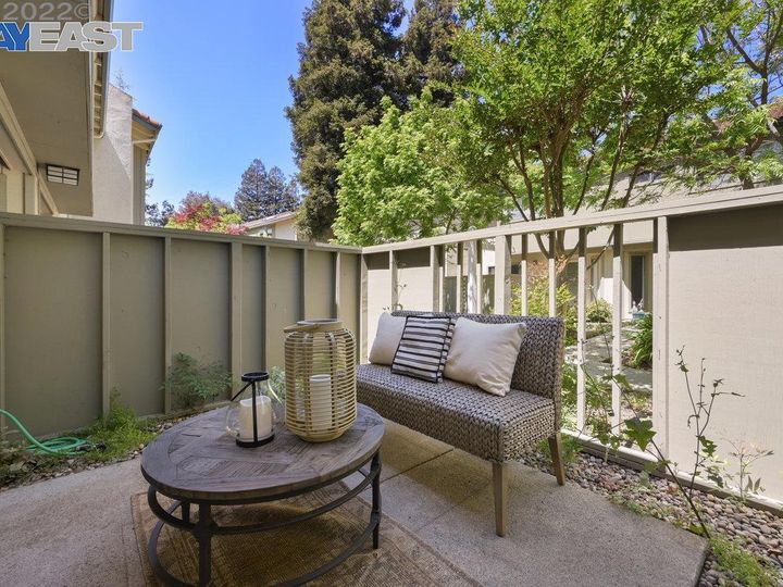 1670 Parkside Dr #8, Walnut Creek, CA, 94598 Townhouse. Photo 37 of 40