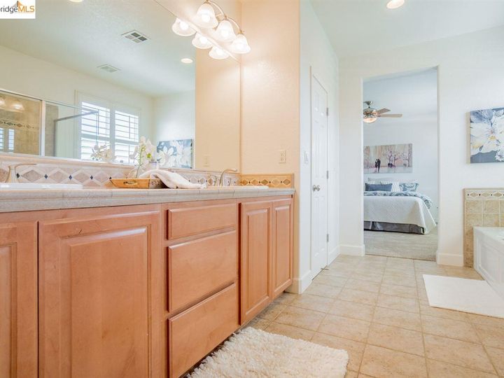 1679 Wilde Dr, Discovery Bay, CA | Ravenswood. Photo 24 of 39