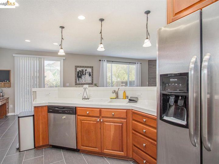 1704 Wilde Dr, Discovery Bay, CA | Ravenswood. Photo 14 of 34
