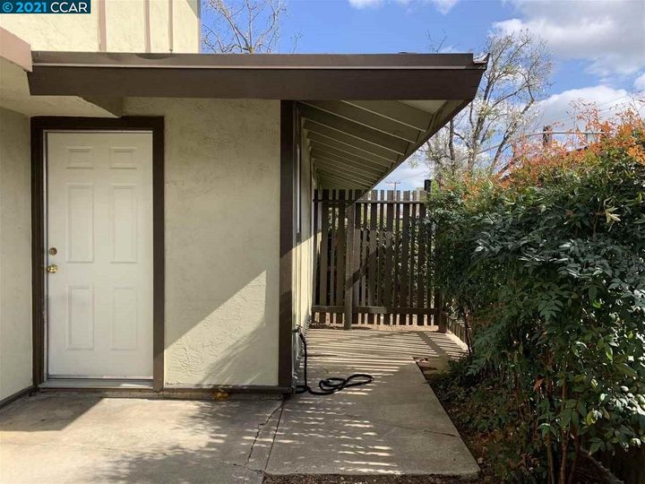 1800 Chinquapin Ct #C, Concord, CA, 94519 Townhouse. Photo 26 of 32