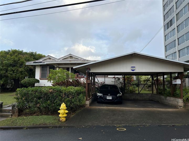 1828 Poki St Honolulu HI Multi-family home. Photo 1 of 3