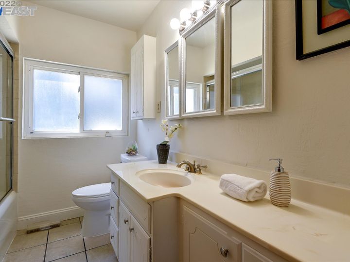 1914 105th Ave, Oakland, CA | Alameda. Photo 26 of 32