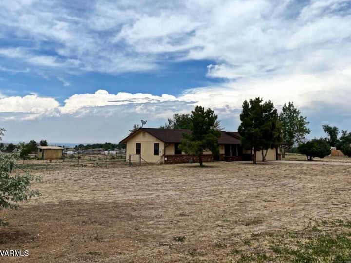 1940 W Bumblebee Rd, Chino Valley, AZ | Under 5 Acres. Photo 31 of 45