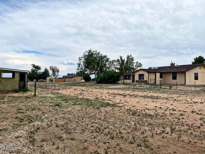 1940 W Bumblebee Rd, Chino Valley, AZ | Under 5 Acres. Photo 33 of 45
