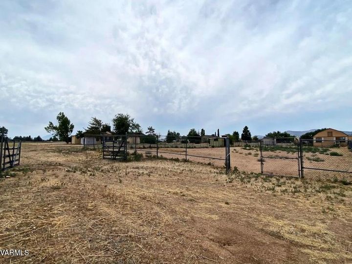 1940 W Bumblebee Rd, Chino Valley, AZ | Under 5 Acres. Photo 35 of 45