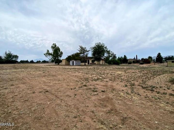 1940 W Bumblebee Rd, Chino Valley, AZ | Under 5 Acres. Photo 37 of 45