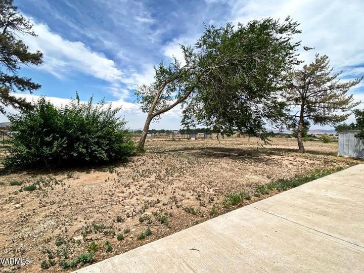 1940 W Bumblebee Rd, Chino Valley, AZ | Under 5 Acres. Photo 41 of 45