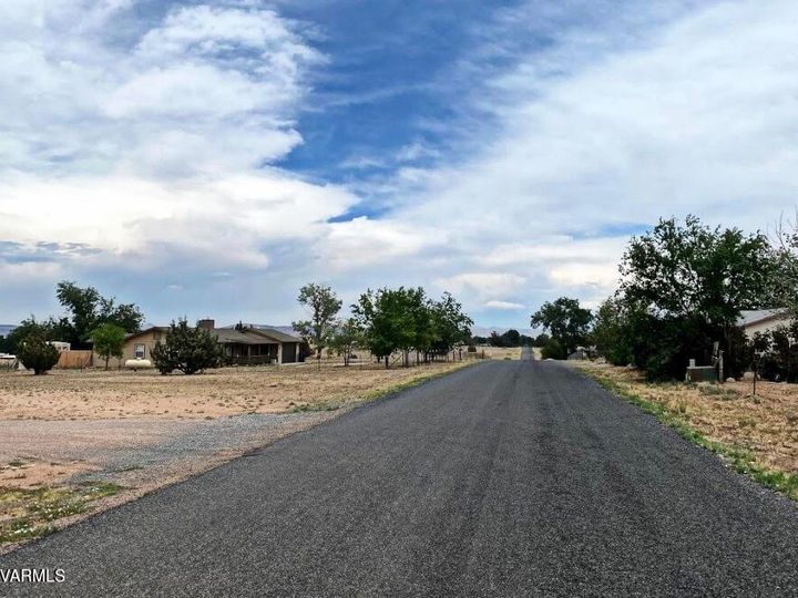 1940 W Bumblebee Rd, Chino Valley, AZ | Under 5 Acres. Photo 44 of 45