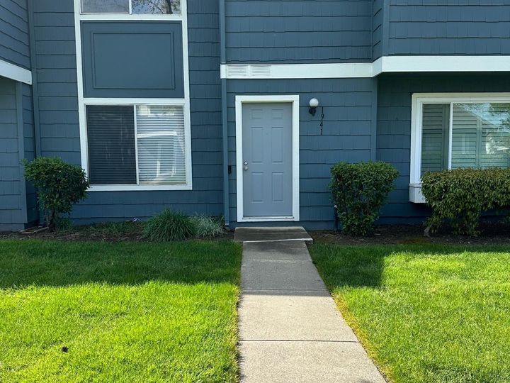 1941 Monterey Dr, Livermore, CA, 94551 Townhouse. Photo 11 of 11