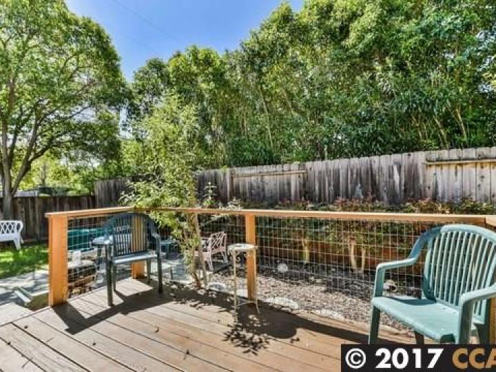 20 Donegal Way, Martinez, CA, 94553 Townhouse. Photo 16 of 24
