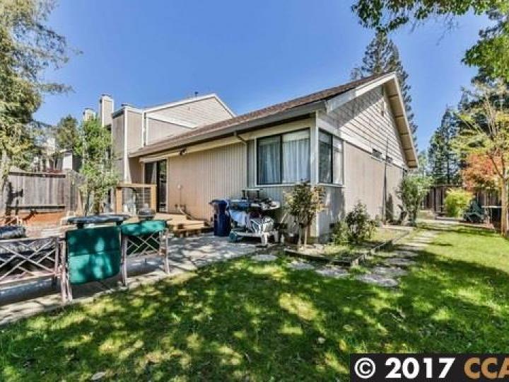 20 Donegal Way, Martinez, CA, 94553 Townhouse. Photo 17 of 24