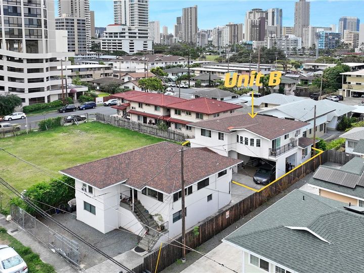 2023A Fern St Honolulu HI Multi-family home. Photo 1 of 24