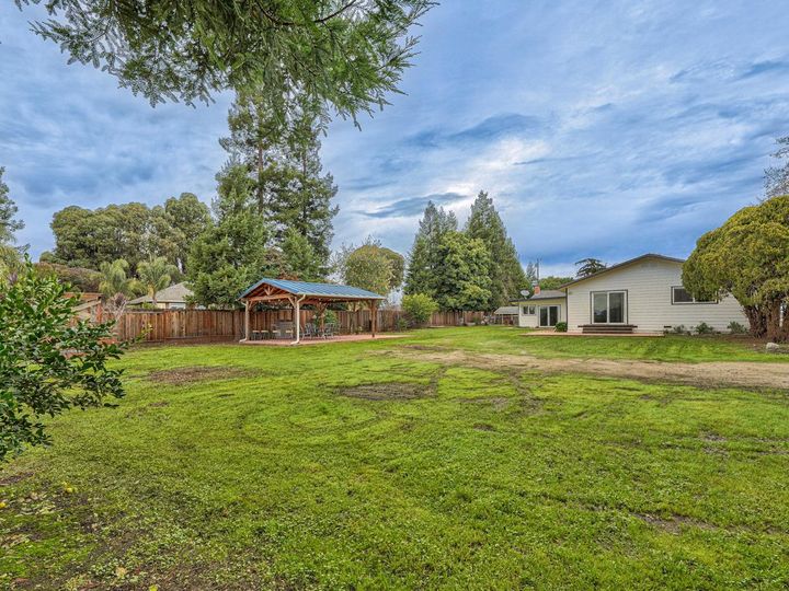 2040 Pacheco Pass Hwy, Gilroy, CA | . Photo 40 of 44