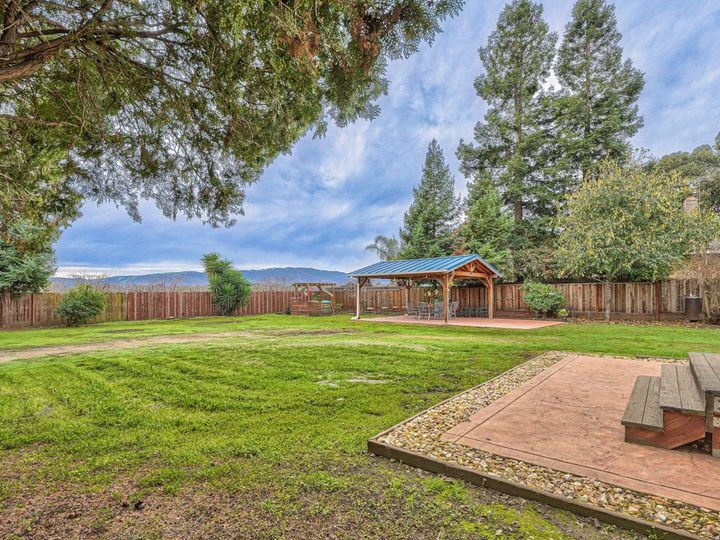 2040 Pacheco Pass Hwy, Gilroy, CA | . Photo 41 of 44