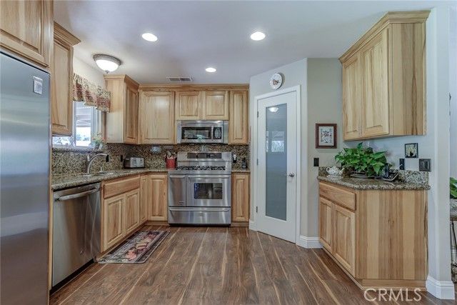 21953 Parkway Dr, Red Bluff, CA | . Photo 11 of 53