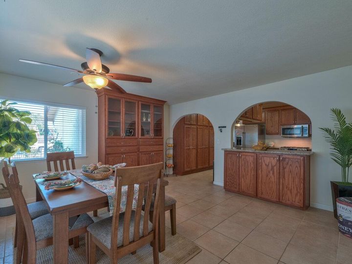 222 Willow Dr, Hollister, CA | . Photo 11 of 23