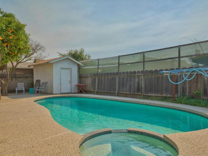 222 Willow Dr, Hollister, CA | . Photo 14 of 23