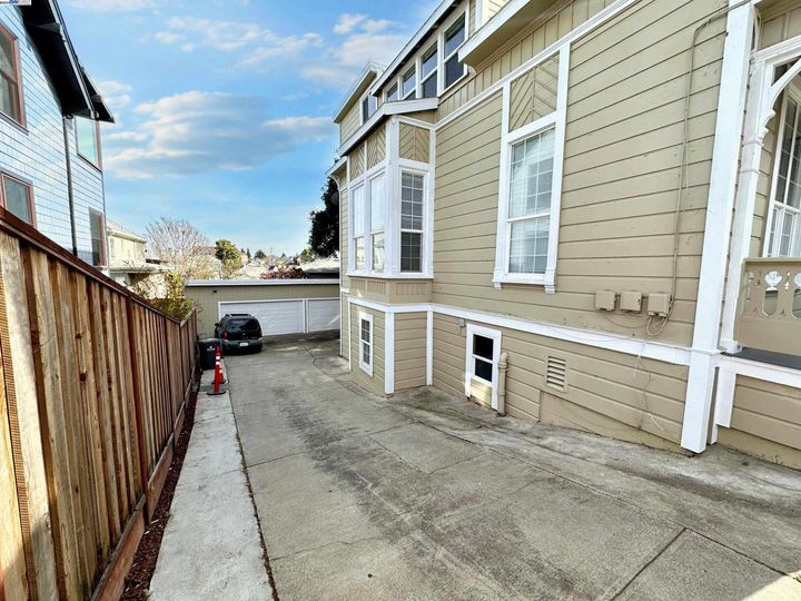 2228 7th Ave, Oakland, CA | . Photo 6 of 45