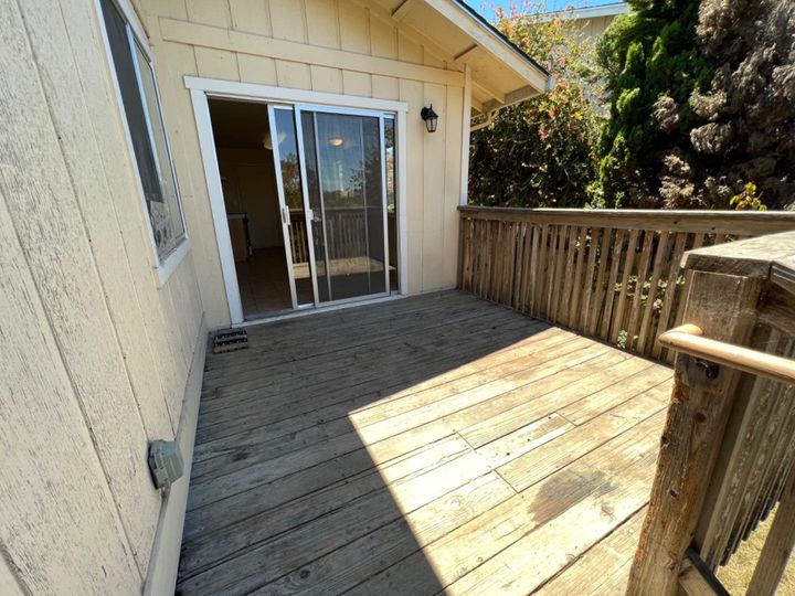 23 Altamont Dr, Watsonville, CA, 95076 Townhouse. Photo 13 of 13