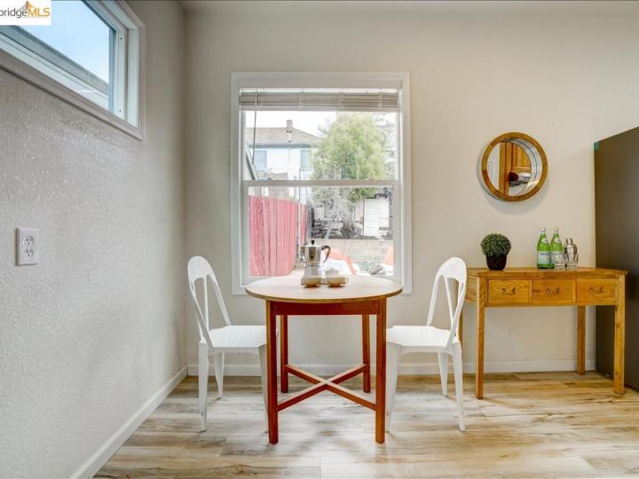 2378 E 24th St, Oakland, CA | Meadowbrook. Photo 13 of 35