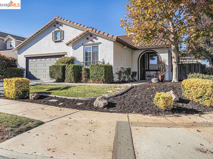 2821 Canwick Ln, Brentwood, CA | Shadow Lakes. Photo 2 of 32