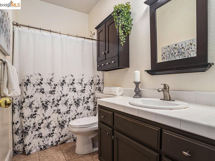 2821 Canwick Ln, Brentwood, CA | Shadow Lakes. Photo 22 of 32