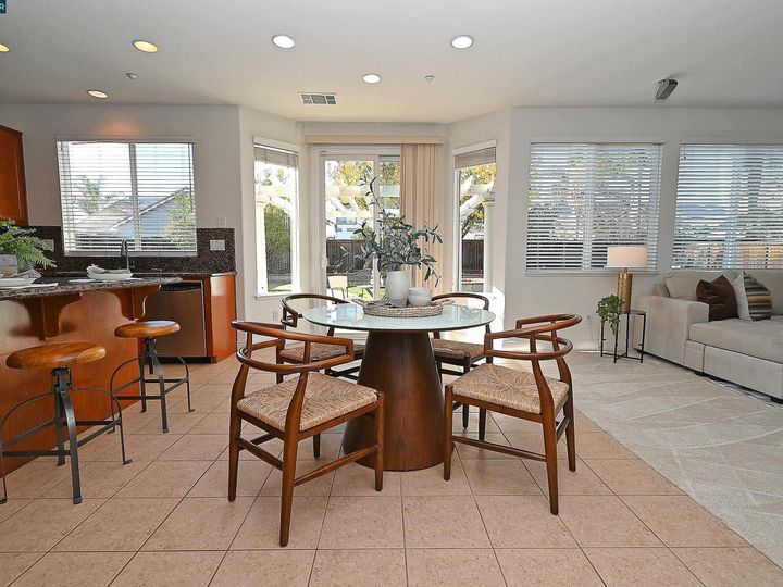 2853 Peace Ln, Brentwood, CA | Rose Garden. Photo 11 of 60