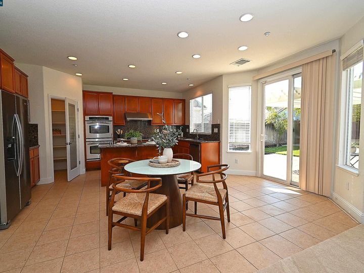 2853 Peace Ln, Brentwood, CA | Rose Garden. Photo 13 of 60