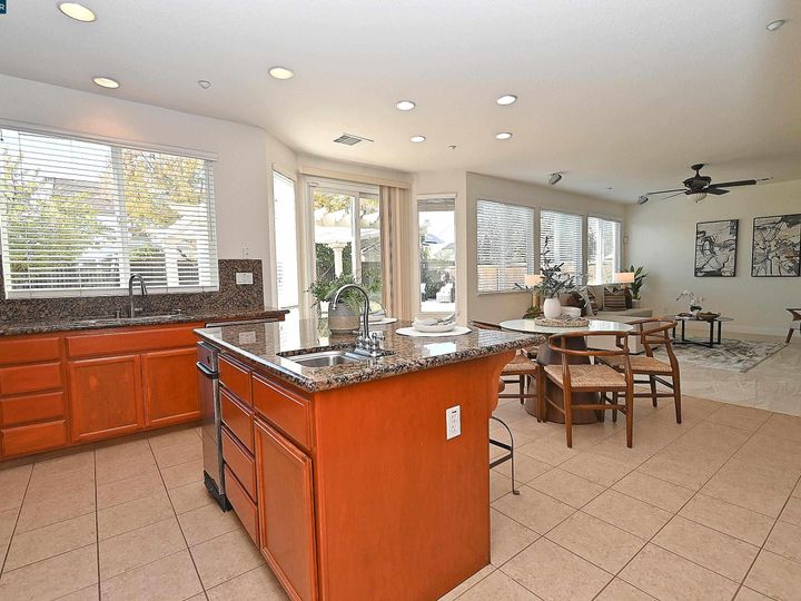 2853 Peace Ln, Brentwood, CA | Rose Garden. Photo 18 of 60